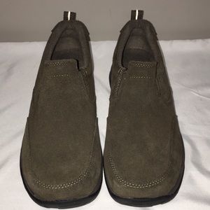 LADIES L.L BEAN SLIP ON SHOES